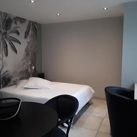 Apartment Des Pres *